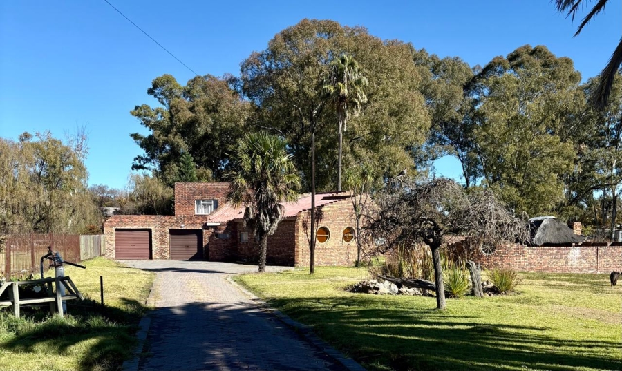 4 Bedroom Property for Sale in Heilbron Free State